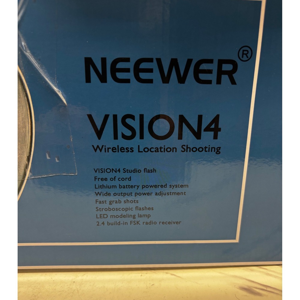 Neewer Vision4 Studio Flash Wireless Strobe VC-816TX Transmitter w/ battery - Picture 6 of 9